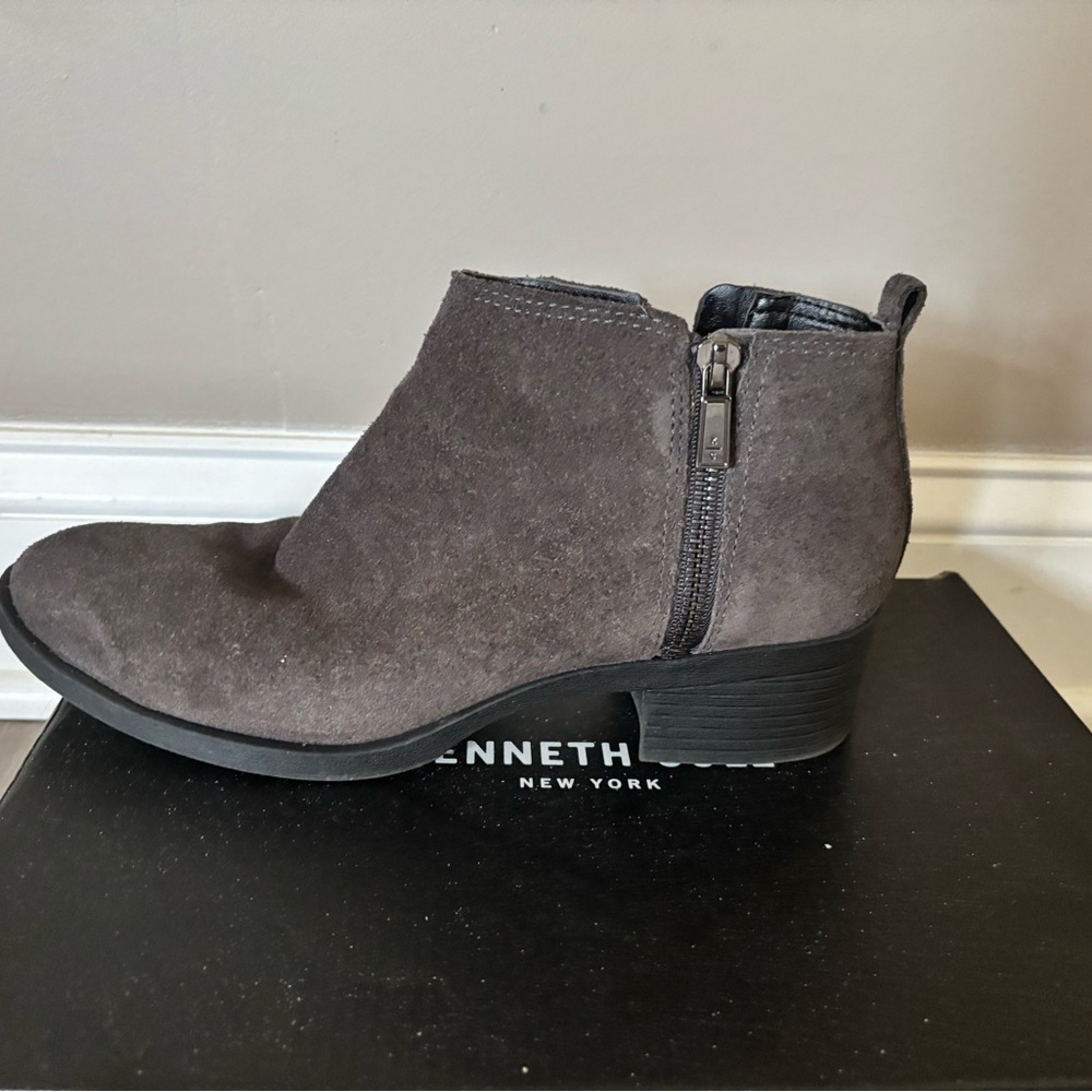 Kenneth Cole Dark Gray Suede Ankle Bootie with Side Zip
